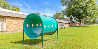 Burgundy & Hillsboro Apartments Gallery 19