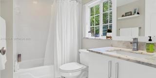 2009 SE 10th Ave Gallery 25