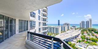 19195 NE 36th Ct Gallery 22
