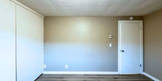 1117-B West 6th Avenue Gallery 21