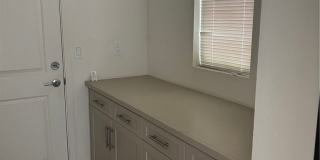 2565 E Embry Gallery 18