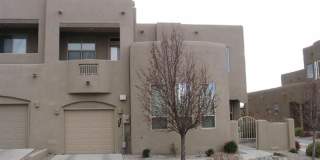 Desert Ridge 2/BD 2.5/BA 1/CG 1500/sf Townhouse Gallery 1