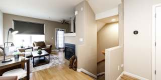 Fully Furnished Downtown 2 Bed, 4 Bath Executive Townhouse Gallery 14