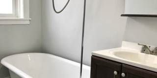 6112 N Winthrop Ave Gallery 5