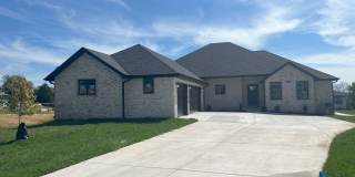 Beautiful BRAND-NEW 4 bedroom, 2 bath home on a cul-de-sac in the exclusive Lion's Gate neighborhood! Gallery 1