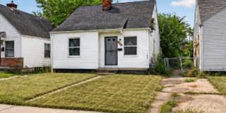 OPEN HOUSE- FRIDAY, SEPTEMBER 11th! 6:30pm-7pm! Lovely 3 Bed Bungalow with Modern Updates! Gallery 1