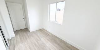 2637 S Manhattan Pl Gallery 20