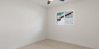 8719 E Columbus Avenue Gallery 21