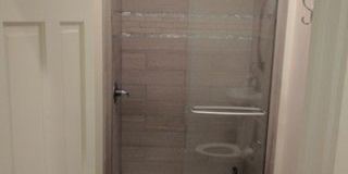 NEWLY RENOVATED NORTH CAMPUS - 6 BEDROOM 4 FULL BATHROOMS. THIS ONE HAS IT ALL! Gallery 5