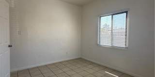 2012 E 7th Street Gallery 6