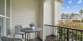The Henry at Woodland Hills Gallery 32
