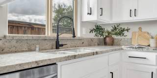Newer Home on Large Corner Lot with Lots of Natural Light! Gallery 15