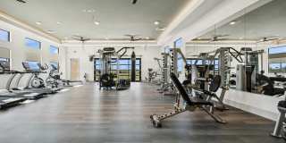 Longbow Luxury Apartments Gallery 15