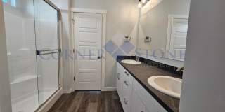 Like New Home With Community Pool! Gallery 8