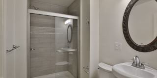 NEWLY RENOVATED NORTH CAMPUS - 6 BEDROOM 4 FULL BATHROOMS. THIS ONE HAS IT ALL! Gallery 11