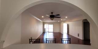 Beautiful Second Floor Condo in Great Area! Gallery 14