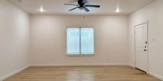 5703 Kemper Street Gallery 3
