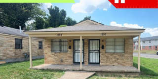 Charming Midtown 2 Bedroom - 1 Bath | Freshly Updated | Open to Section 8 Gallery 1