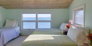 11 Beach Road Gallery 32