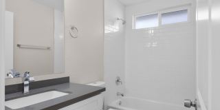 Sunset Cliffs Apartments Gallery 21