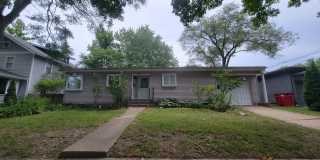 Two Bd - One Ba  close to Clark Park Gallery 1