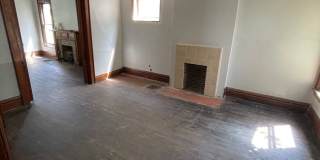 Large Brick 7 bedroom home Gallery 38