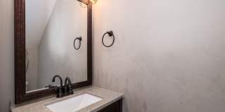 charming 3-bedroom, 2.5-bathroom townhome Gallery 15