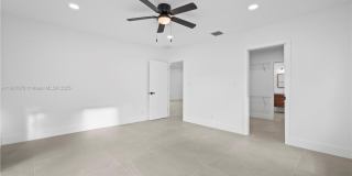 1041 W Lakewood Road, West Palm Beach, FL 33405 1041 W Lakewood Road, West Palm Beach, FL 33405 Gallery 13
