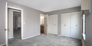 Emerald Pointe Apartments Gallery 6