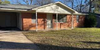 SOUTHERN HILLS 3/1 CUTE BRICK HOME Gallery 1