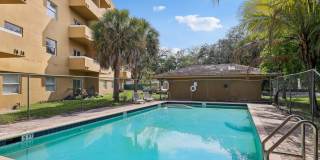 4147 Live Oak Gallery 3