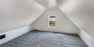 $500 OFF Special - Beautiful 4 Bed/1 Bath Home in Astoria Gallery 40
