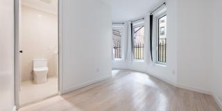 Ditmas Park Gallery 21