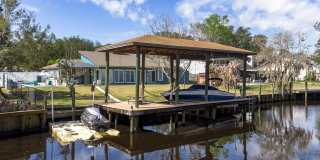 Waterfront Luxury Living – 4 Bed / 3 Bath – Over 2,600 Sq Ft Gallery 57