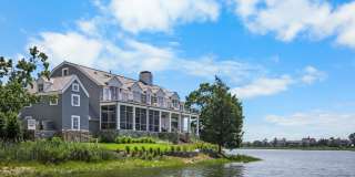 30 Edgewater Hillside Gallery 1
