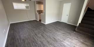 2086 Hubert Avenue - 5 Gallery 1