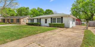 2406 Yorkshire Drive Gallery 1