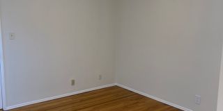 Pristine Original Westchester Home in North Kentwood Gallery 9