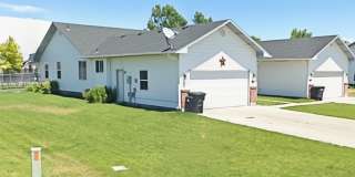 Spacious & Updated 2 Bedroom, 2 Bathroom Twin Home in Ammon with Garage, Fenced Backyard, and Hookups (Idaho Falls) for Rent by Real Property Management Gallery 33
