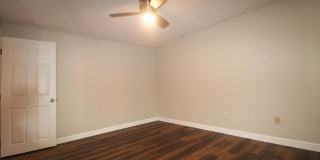 1005 Lakefront Drive Gallery 28