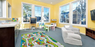 Kings Crossing Gallery 8