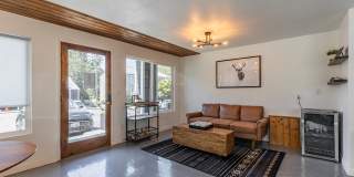 Oak & Iron Flats Apartments Gallery 49