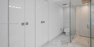 19195 NE 36th Ct Gallery 16