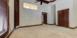 124 W Oklahoma Avenue Gallery 17