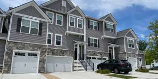 Wren | 3 Bed 2.5 Bath | Garage | 1729 sf | $2831 - $3114 | 8, 9, 10, 12, 14, and 15 month lease terms Gallery 71
