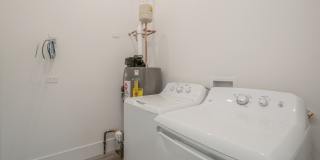 639 W 18th Street Gallery 11