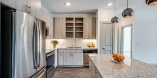 The Canal Gallery 13