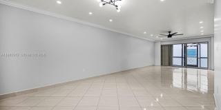 4020 N Hills Dr Gallery 40