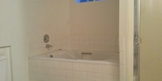 Ideal Split-Level Lake Hills Home Gallery 11