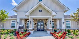 Hickory Cottages Apartments Gallery 38